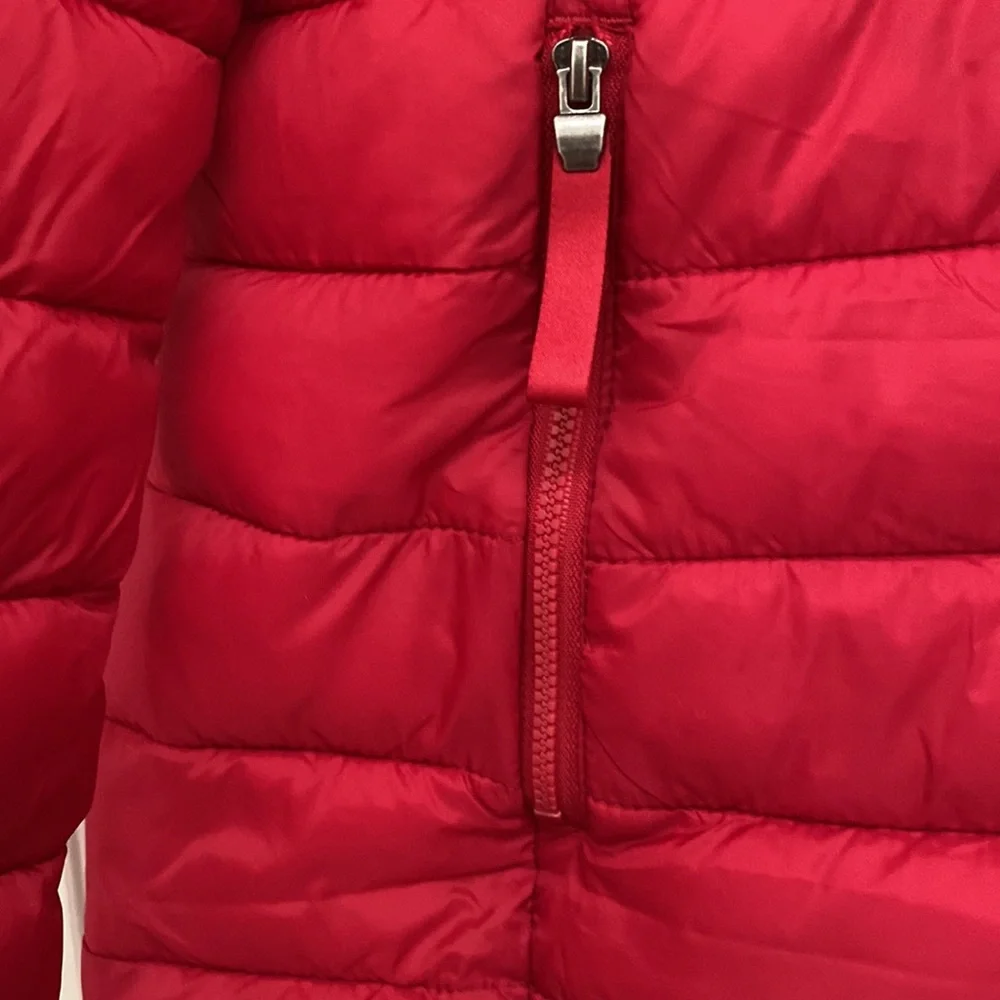 St. Johns Bay packable puffer coat. Medium - Picture 4 of 7